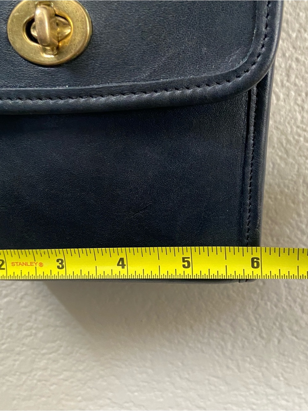 Coach Vintage 90s Black Leather Brass Turn-lock ‘Scooter’ Bag - Picture 13 of 13